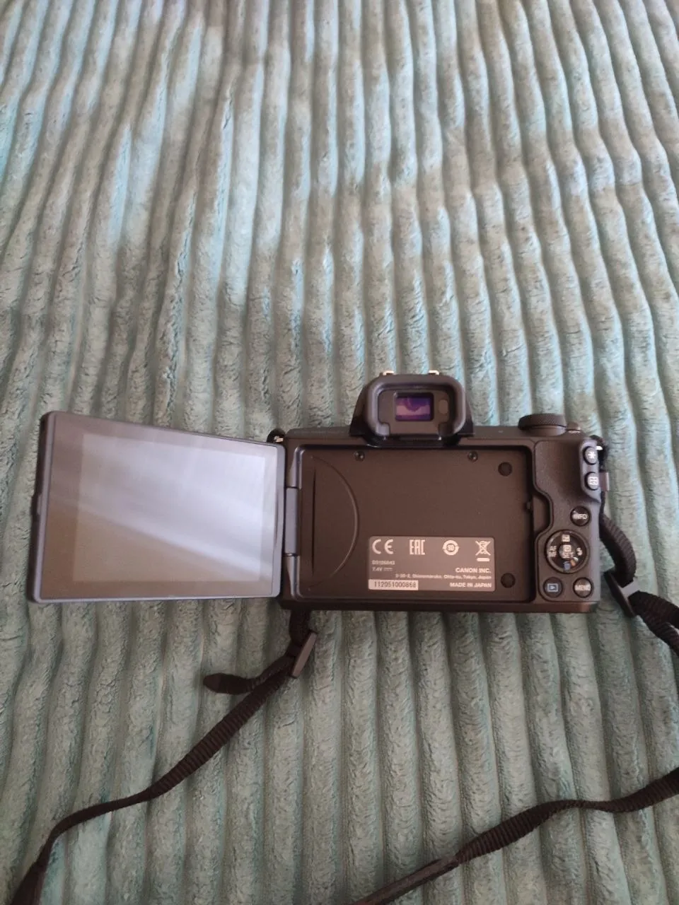 Беззеркальная камера Canon EOS M50 Mark II 1