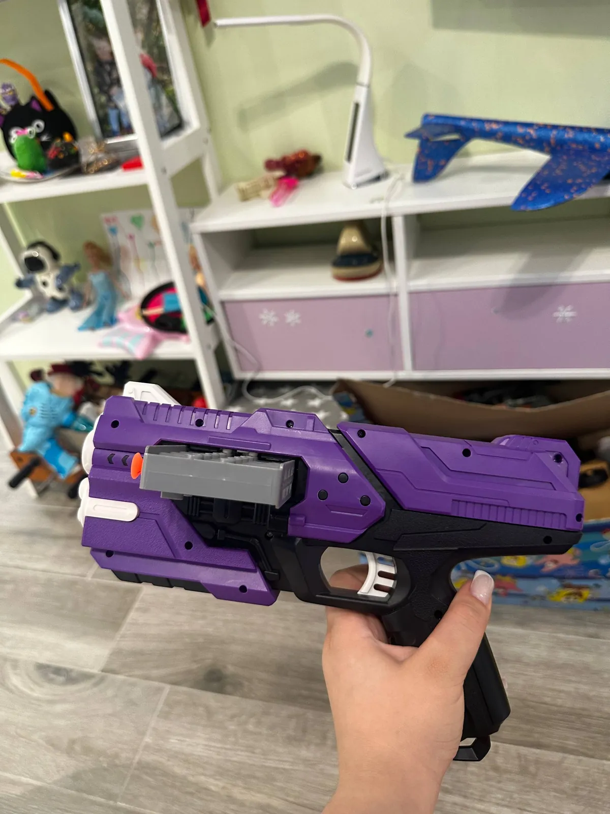 Детский игрушечный пистолет 2