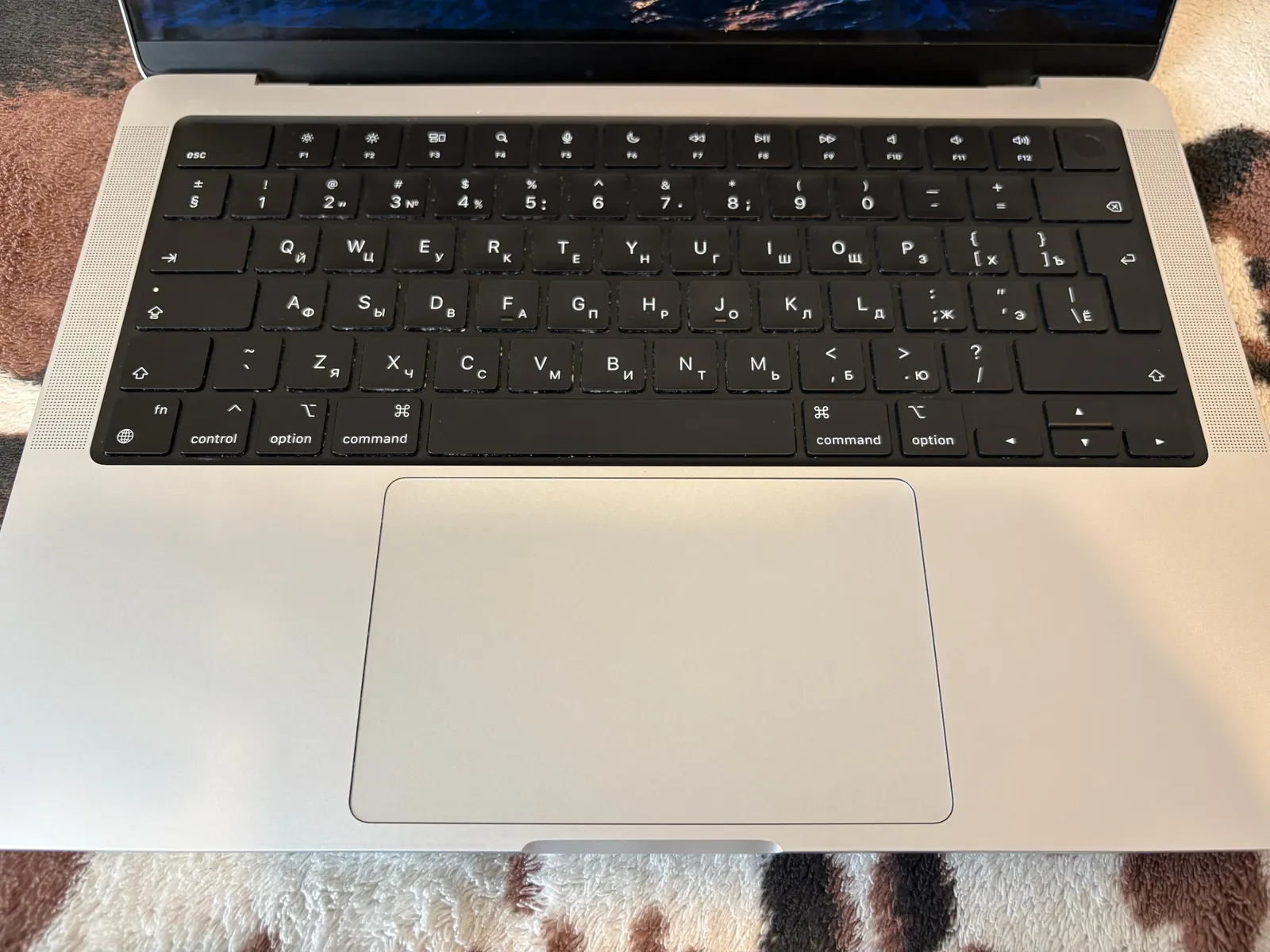 MacBook Pro 14 M3 8/512 ГБ 4
