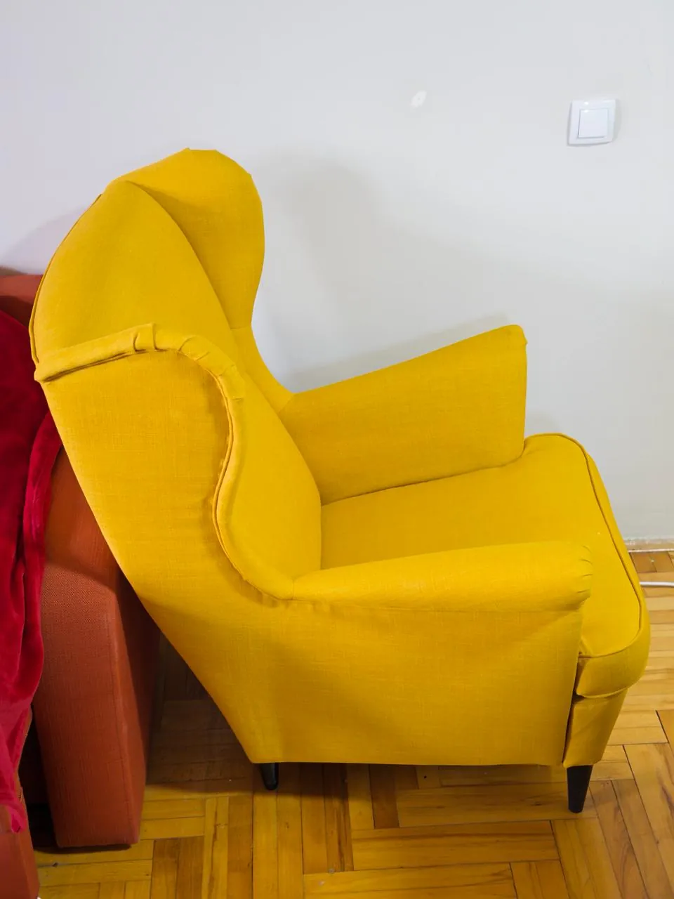 Кресло IKEA STRANDMON жёлтое 2