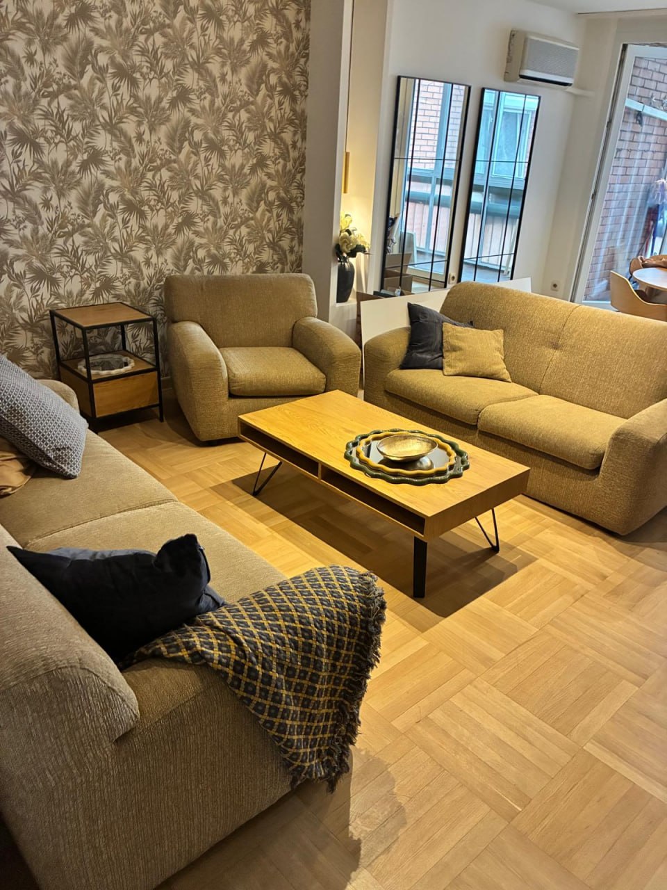 Трехкомнатная квартира в Звездаре 1