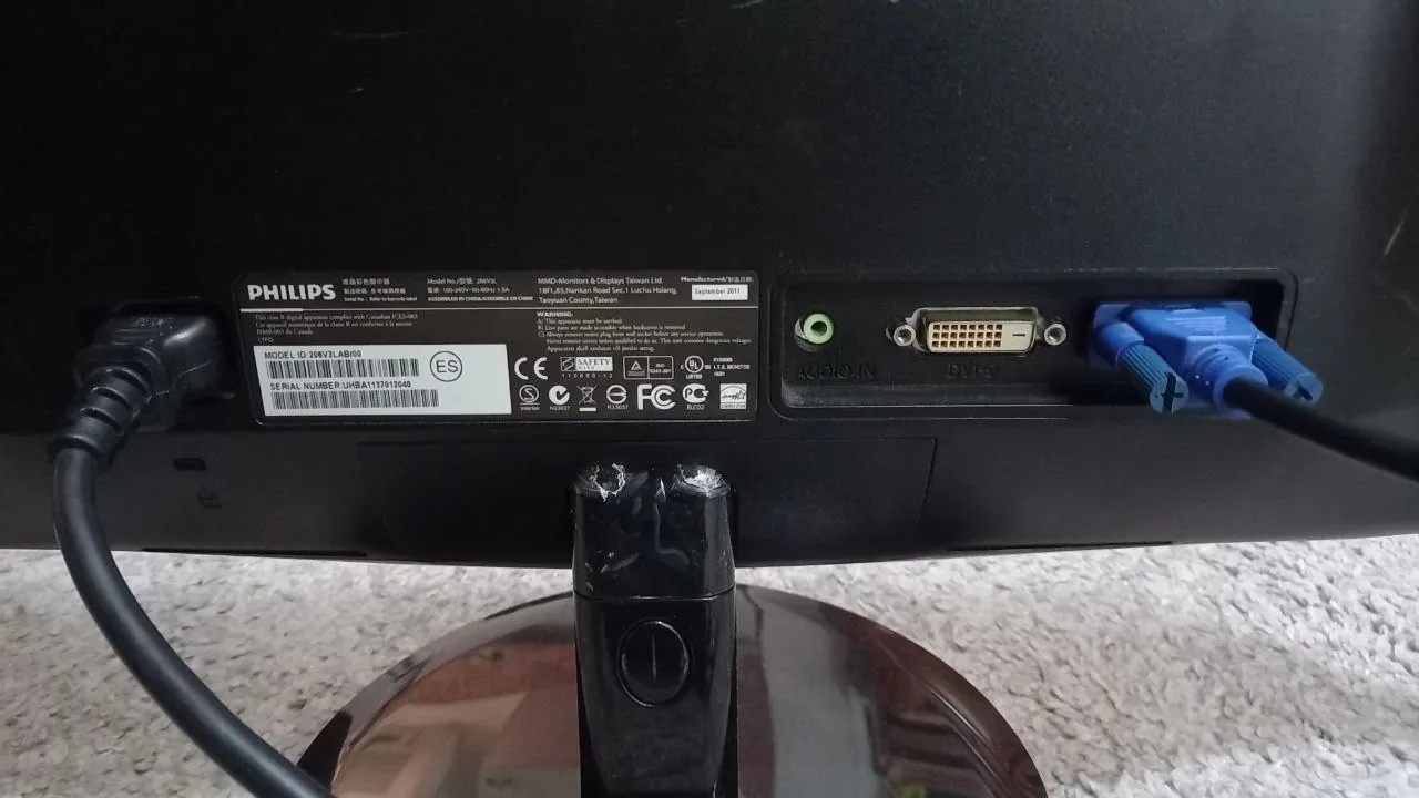 Монитор Philips 206V3LAB 20" 2