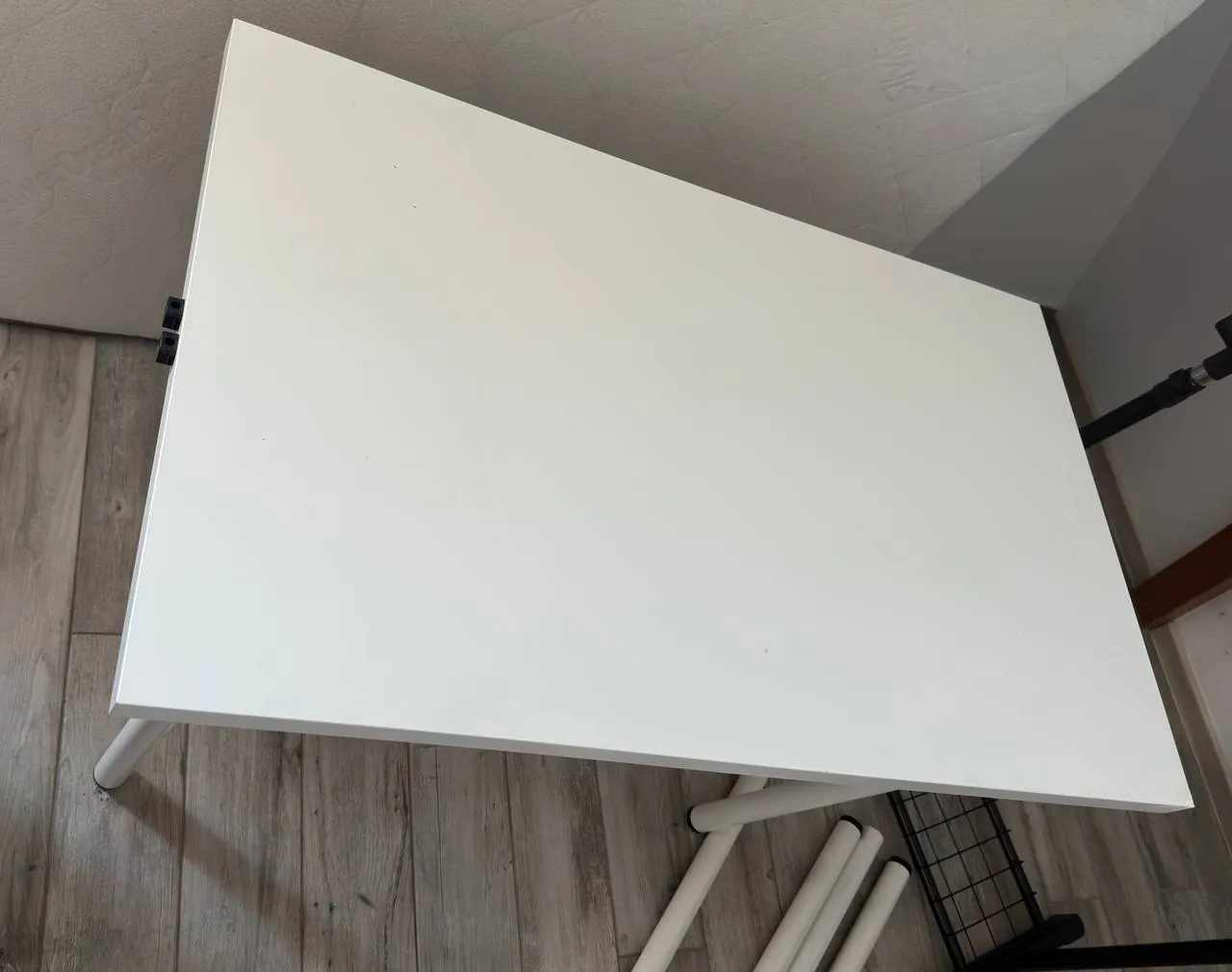 Два стола IKEA LINNMON 4