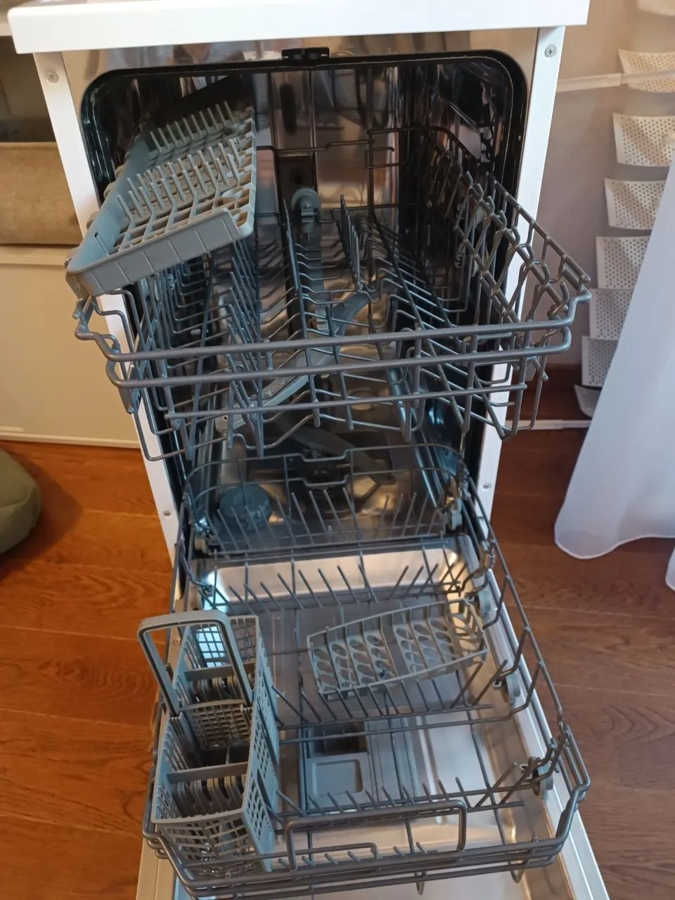 Посудомоечная машина Gorenje GS520E15W 4