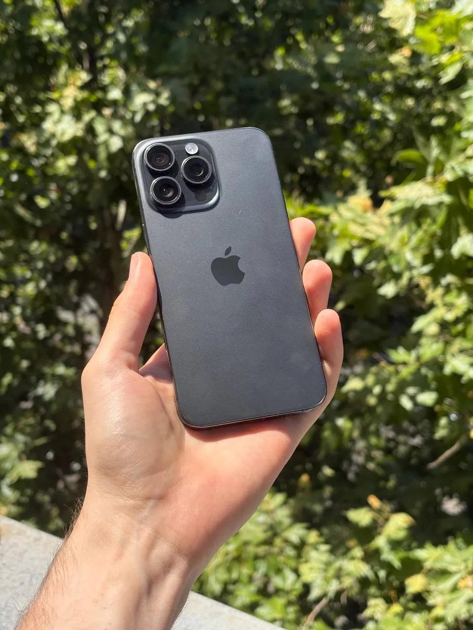 Apple iPhone 15 Pro Max чёрный 580 EUR 1