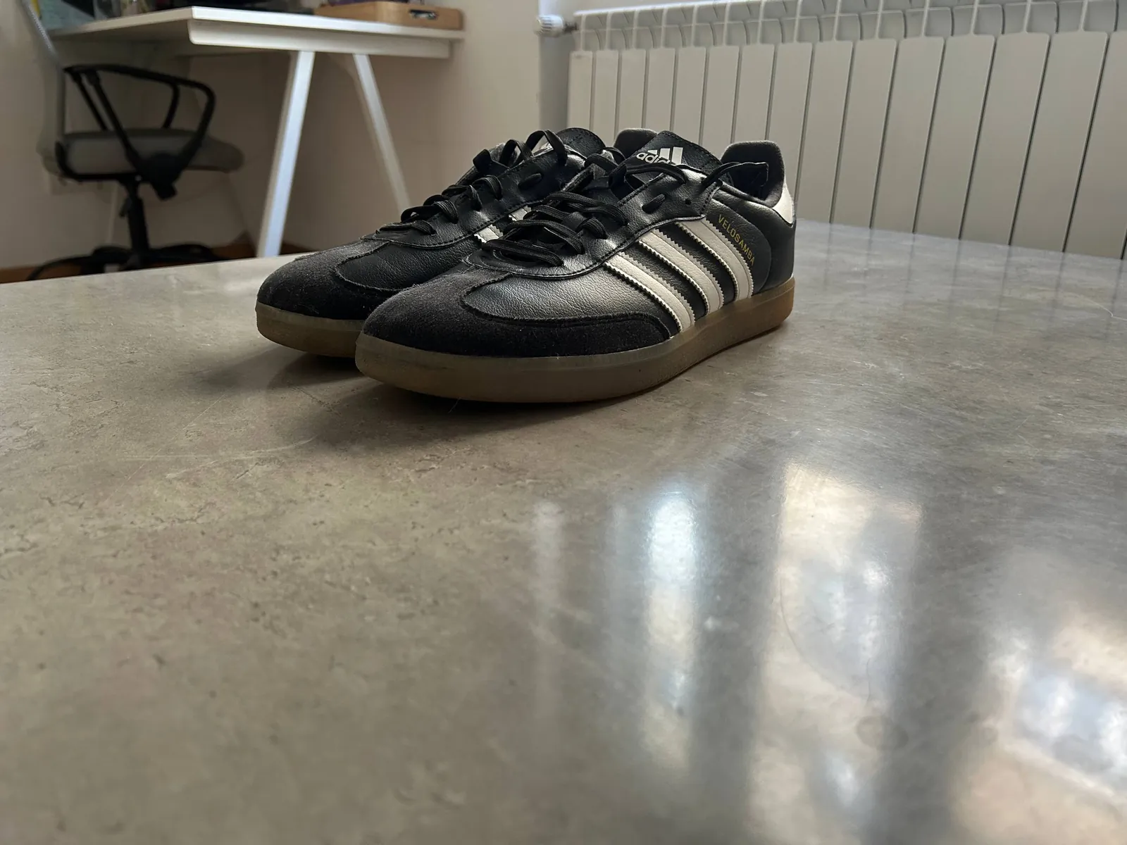 Кроссовки Adidas Velosamba размер 46 нюанс на подошве 3