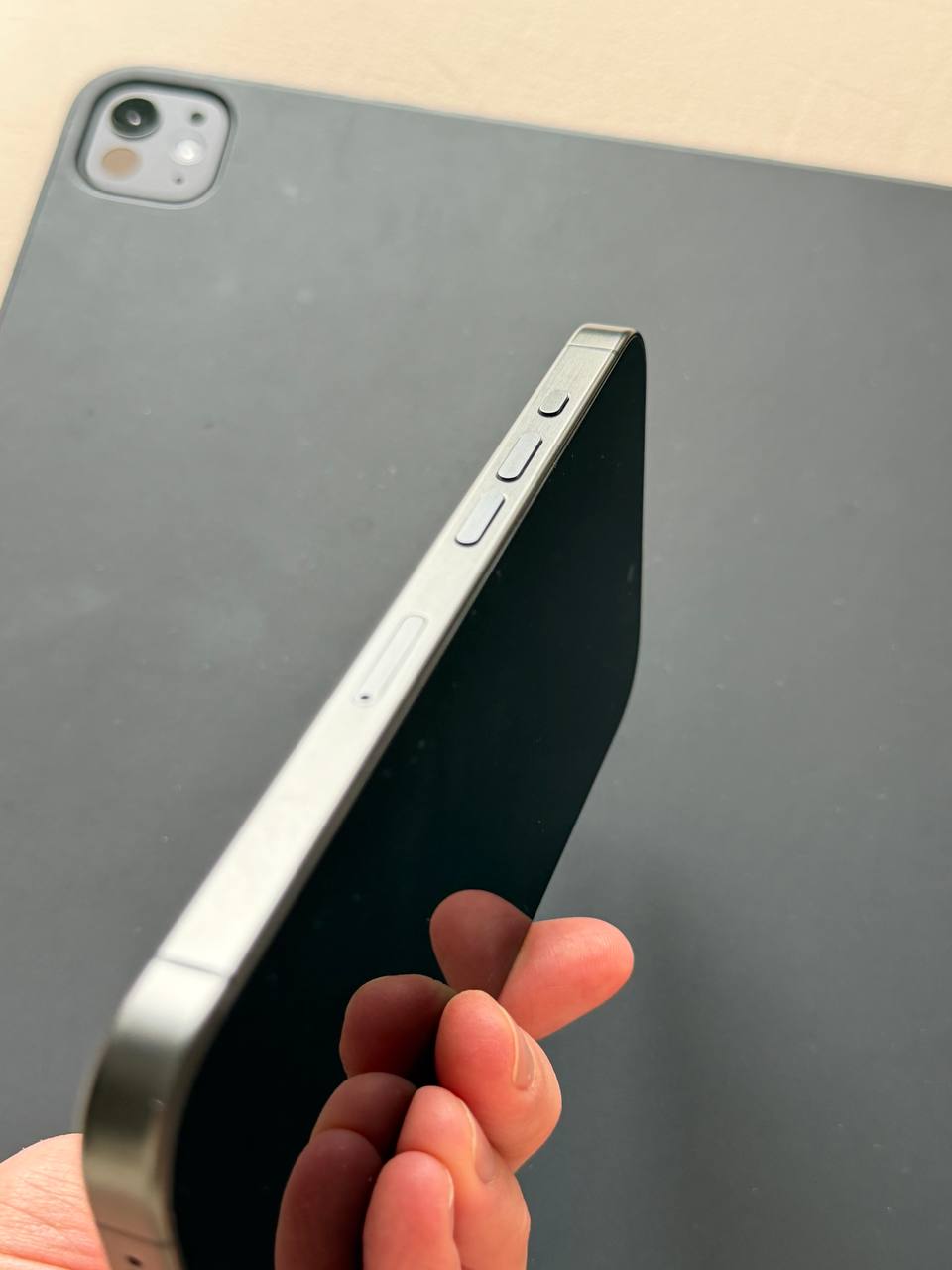 iPhone 15 Pro 256GB 4