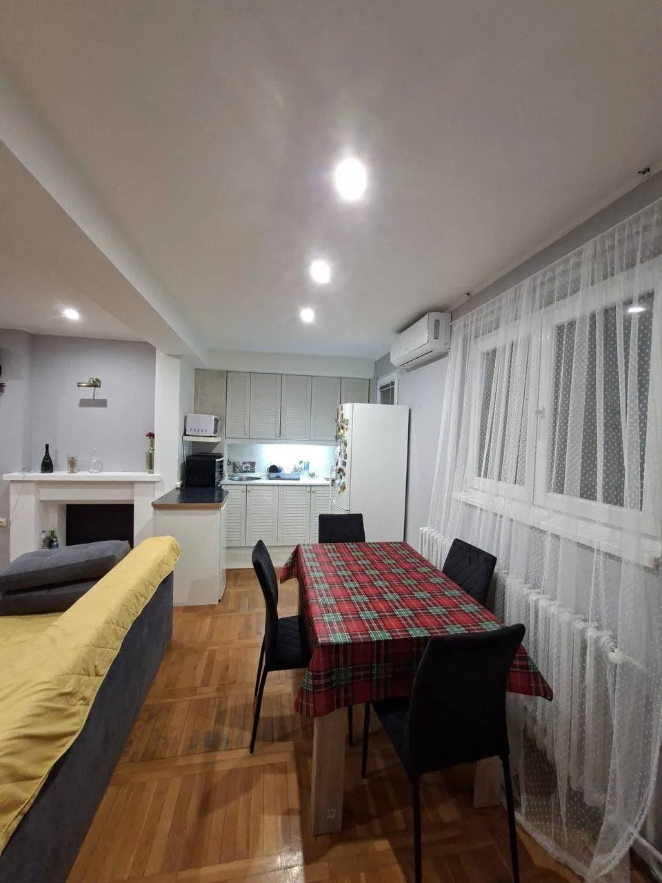 Трёхкомнатная квартира Врачар 51 м² 800 EUR 4