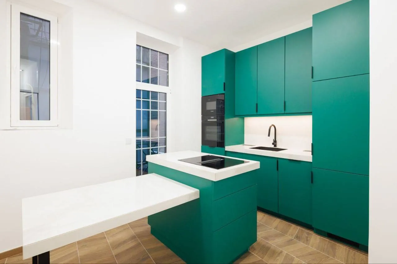 Четырёхкомнатная квартира Стари Град Balkanska 125 м² 9