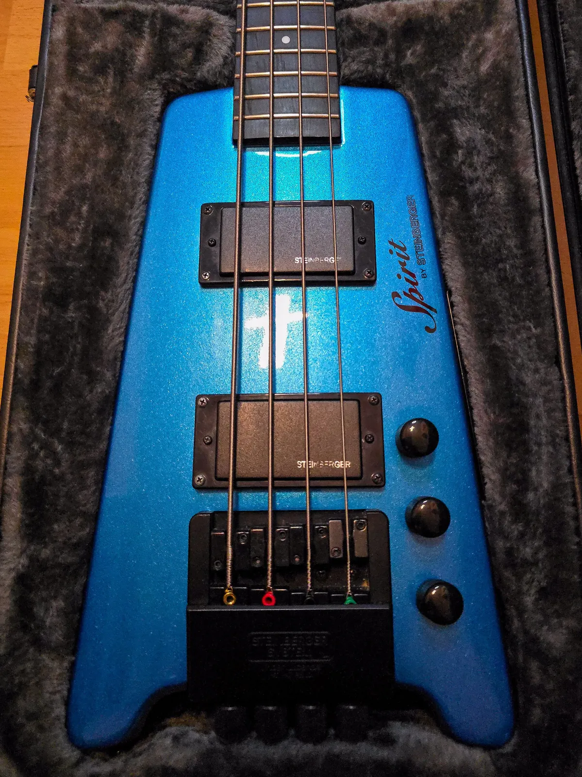 Бас-гитара Steinberger Spirit XT-2 с кейсом 4
