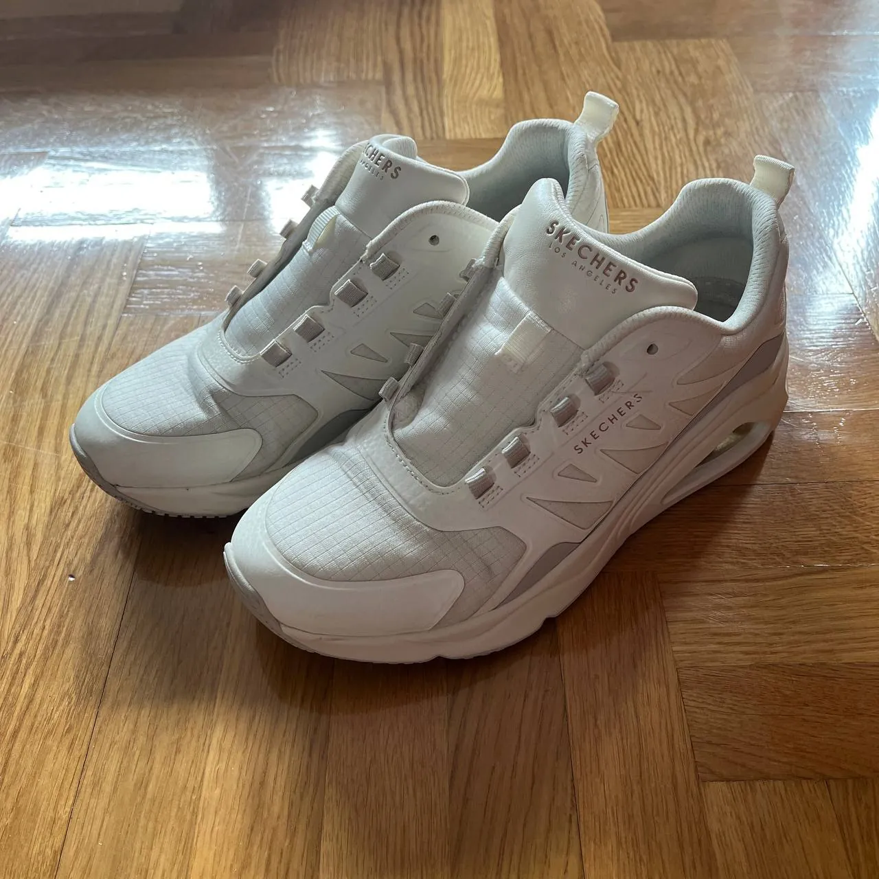Кроссовки Skechers белые размер 37 1