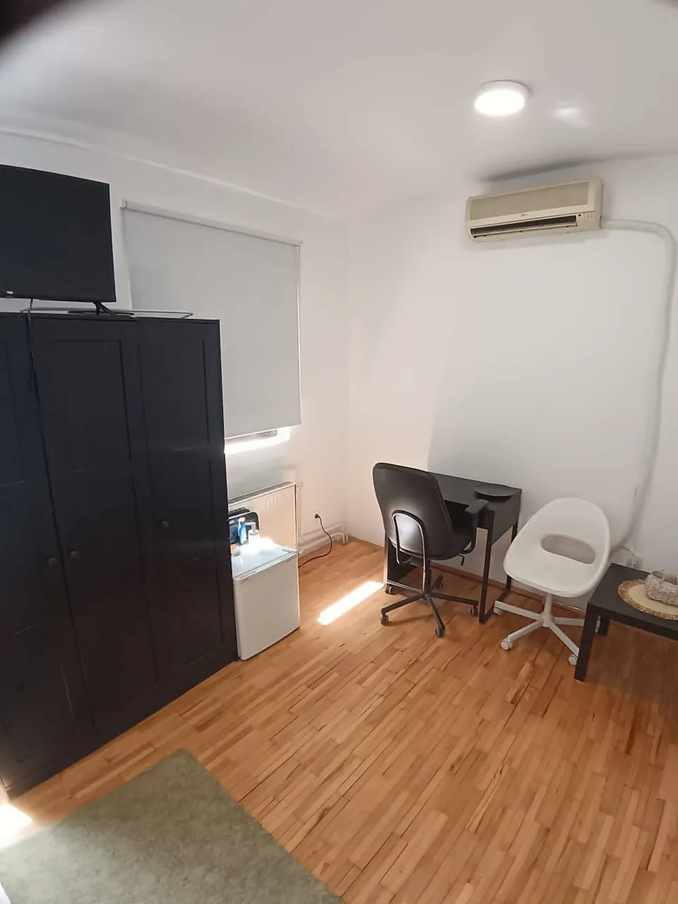 Аренда студии Белград Железник 300 EUR 5