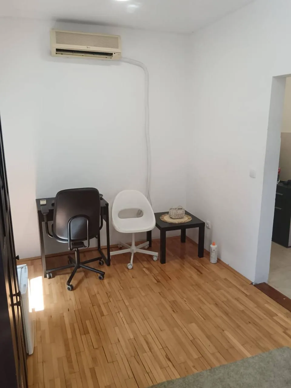 Аренда студии Белград Железник 300 EUR 6