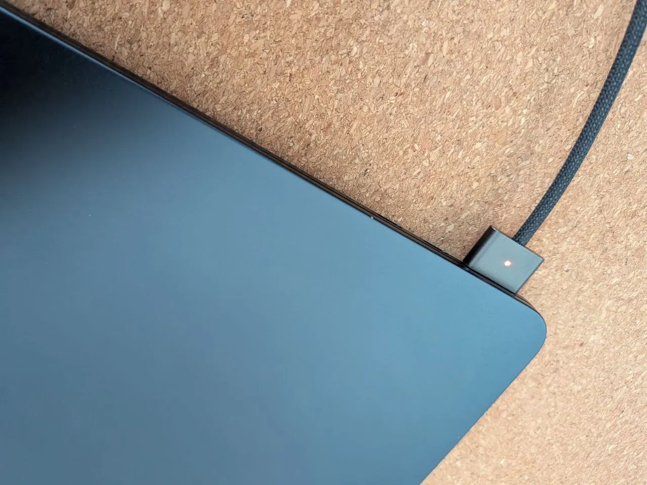 MacBook Air M3 13 дюймов 16/256 ГБ Midnight 6