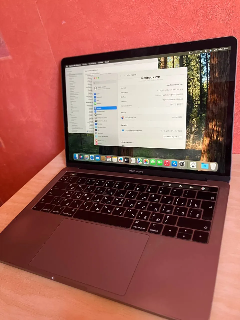 PS4 Pro 1TB MacBook Pro M2 и MacBook Pro Intel 13 дюймов 3