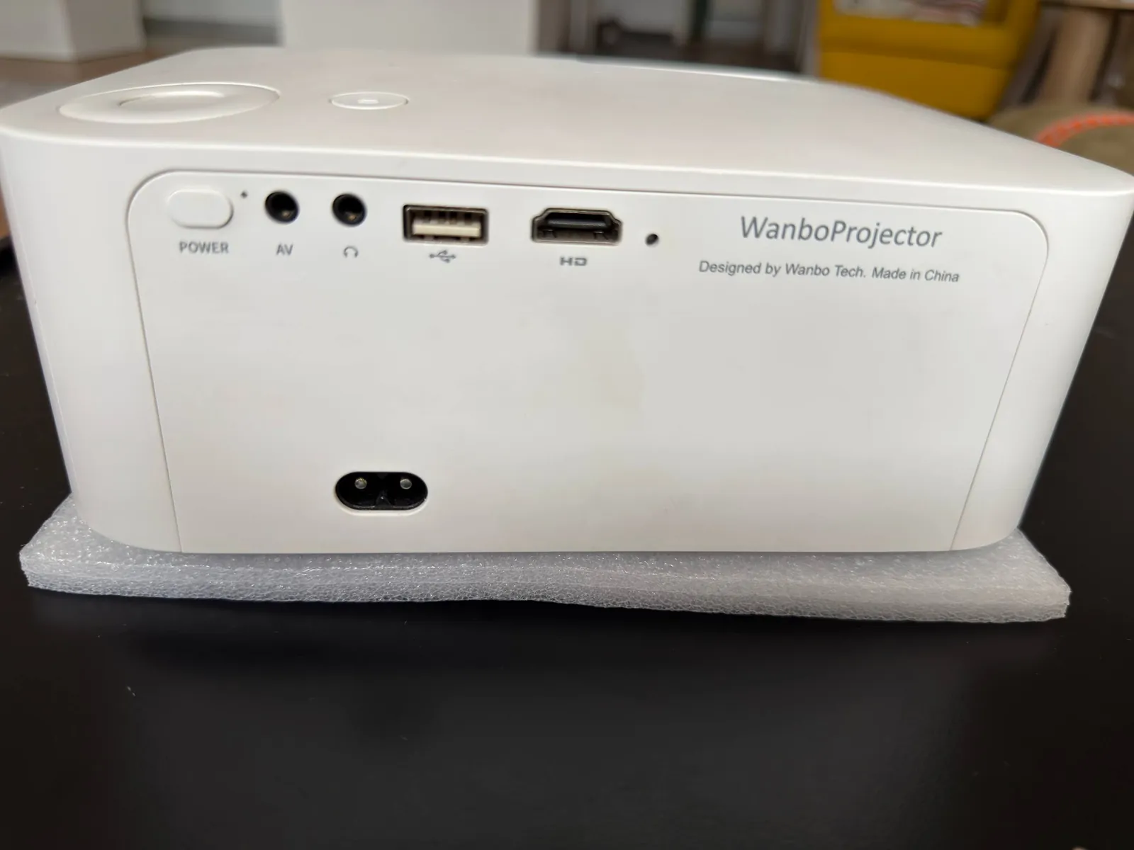 Проектор Wanbo X1 и автокормушка с камерой 5