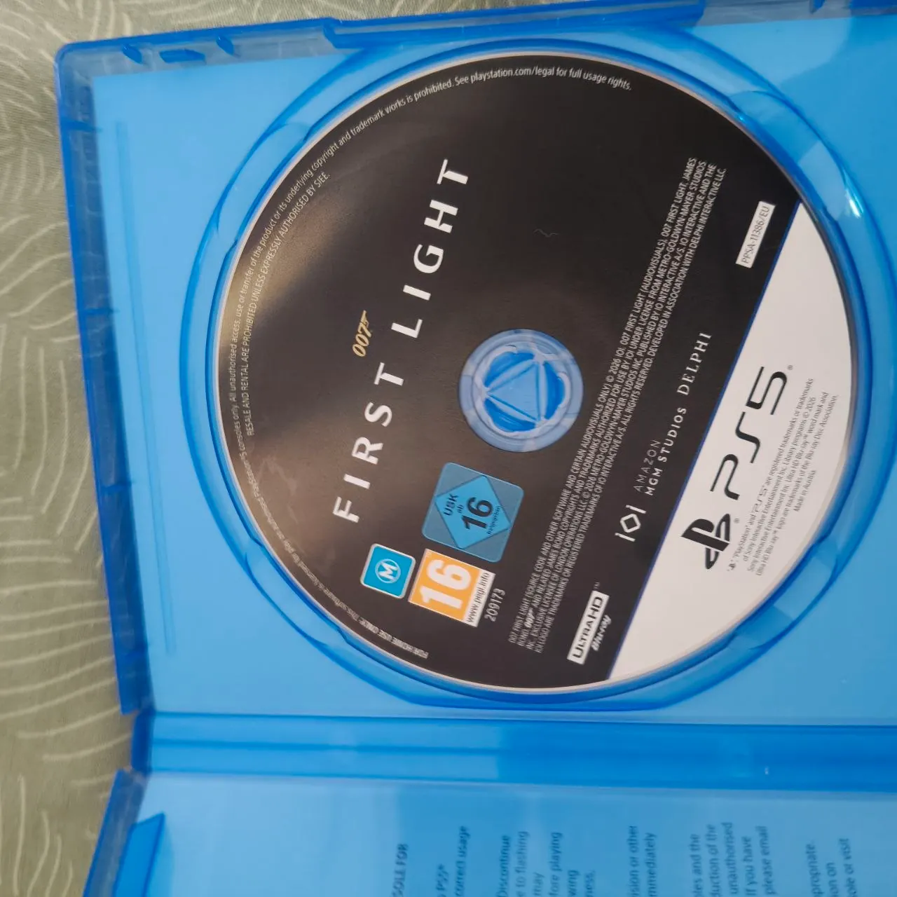 Игры PS5 HITMAN WoA и 007 First Light 7