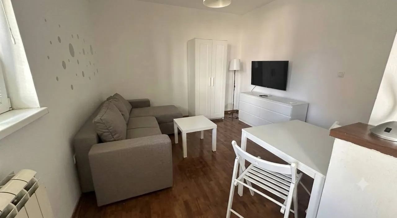 Студия Lux Мириево 400 EUR 4