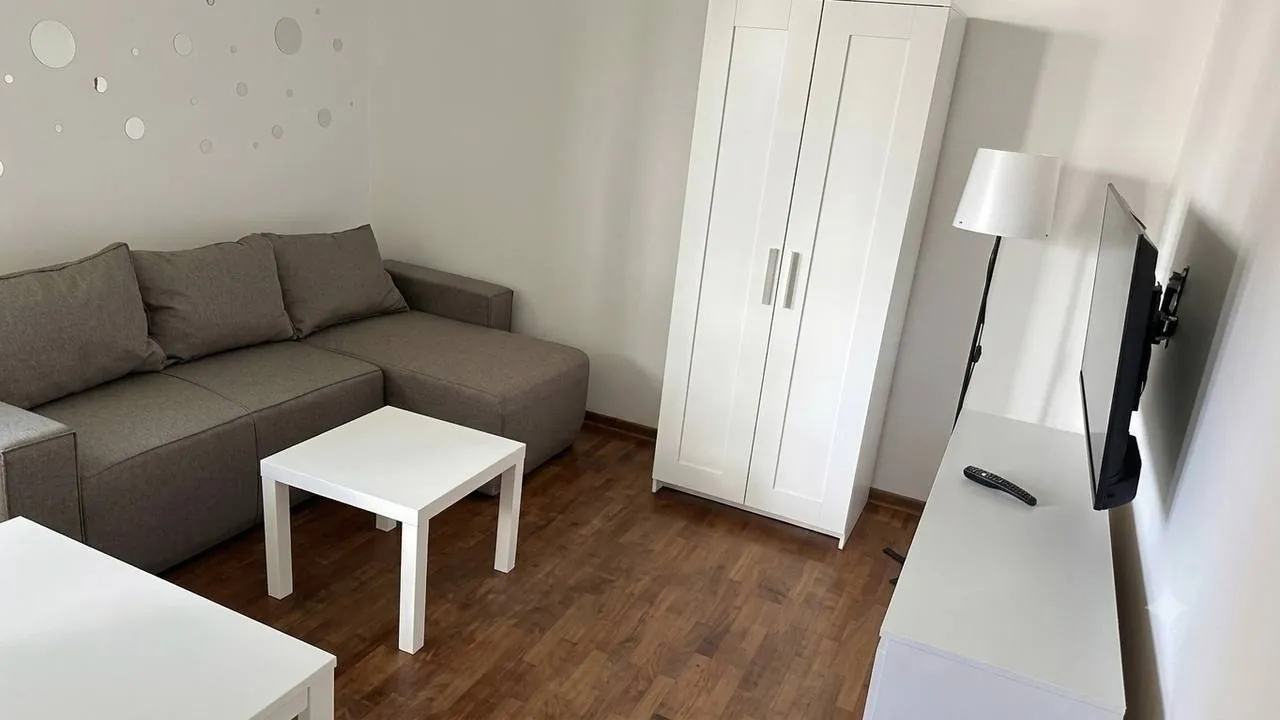 Студия Lux Мириево 400 EUR 6