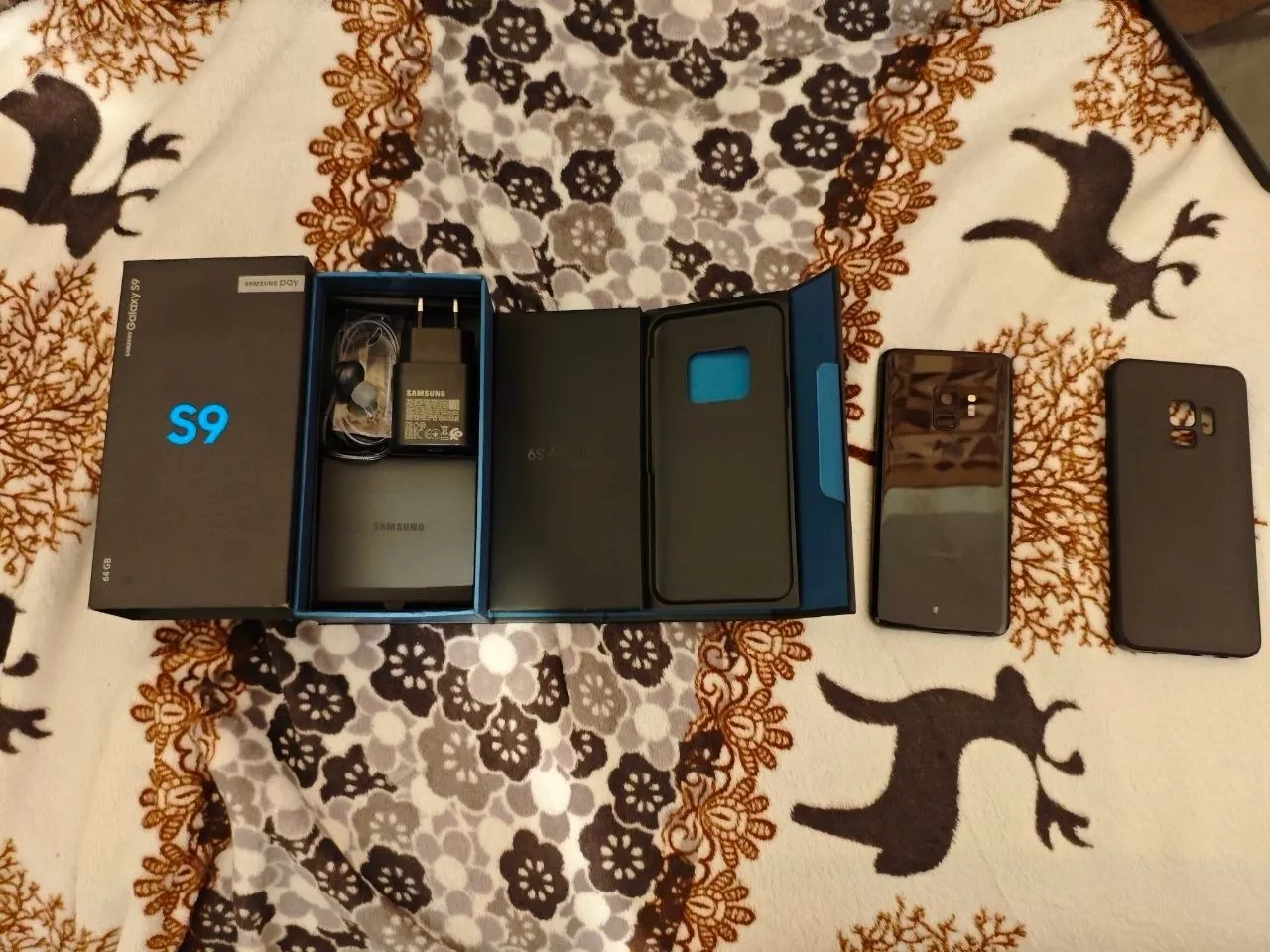 Samsung Galaxy S9 полный комплект 1