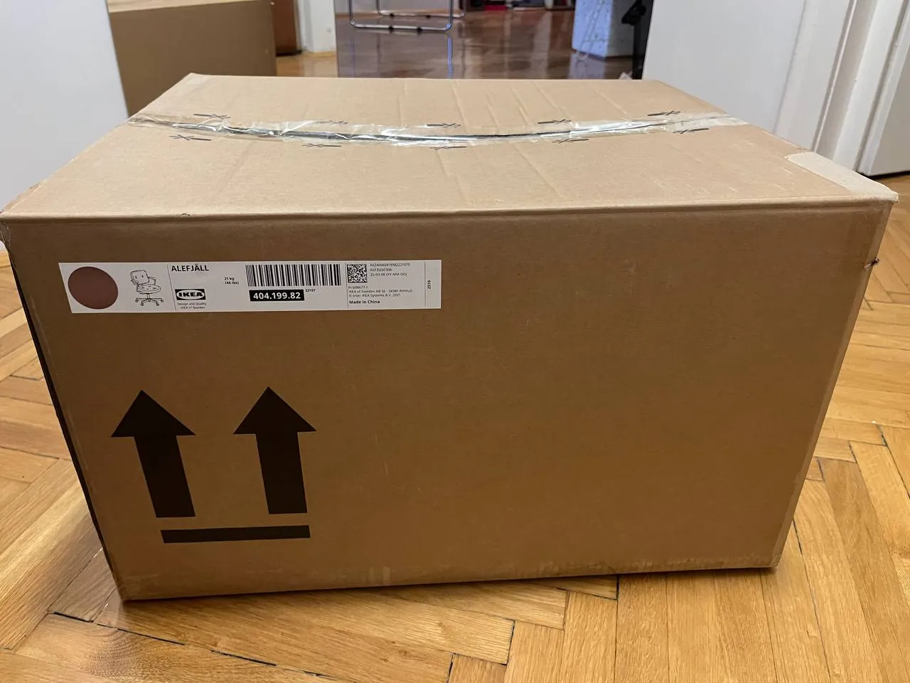 Кресло IKEA ALEFJÄLL в заводской коробке 4
