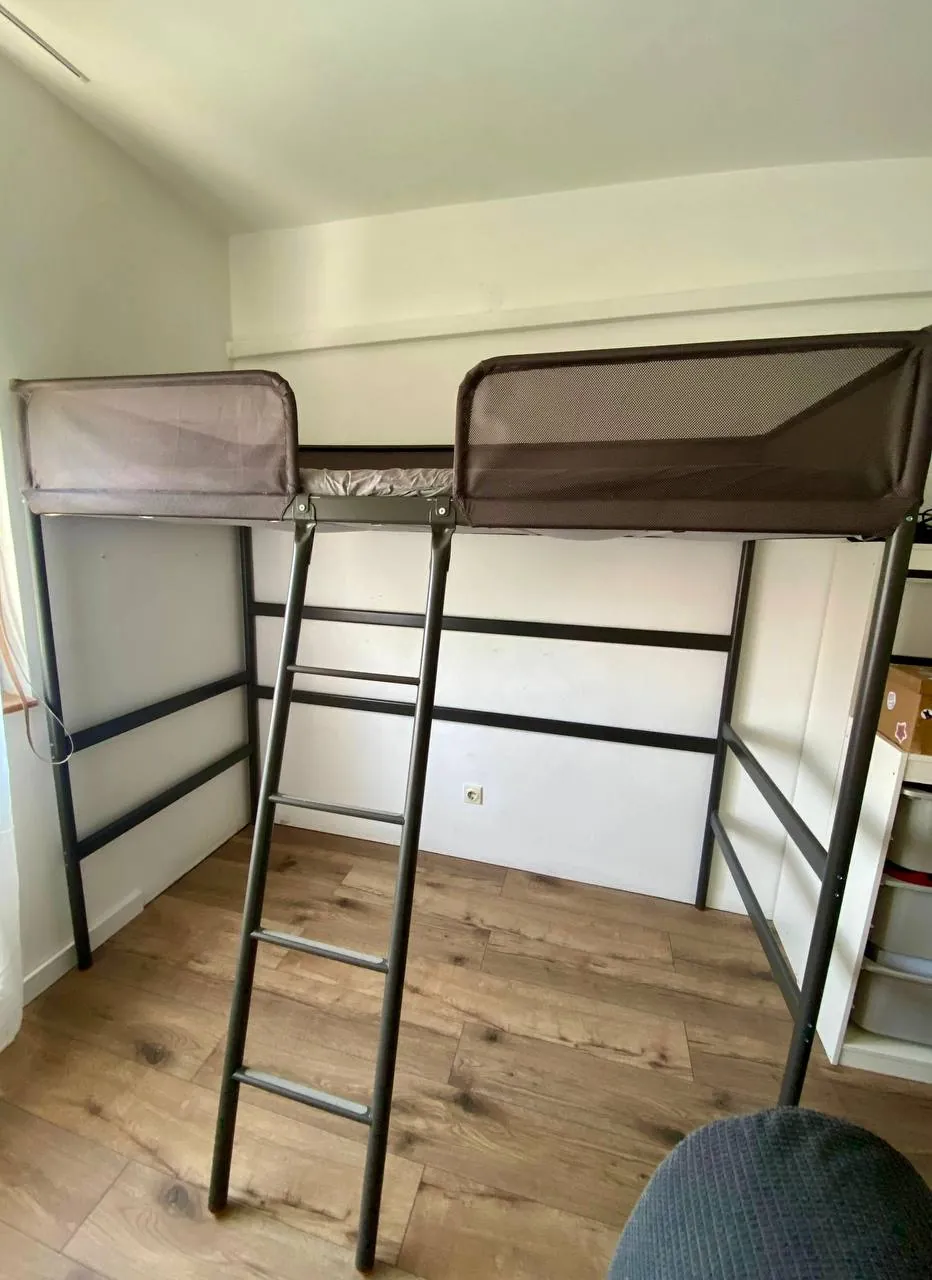 Кровать IKEA с матрасом разобранная 1