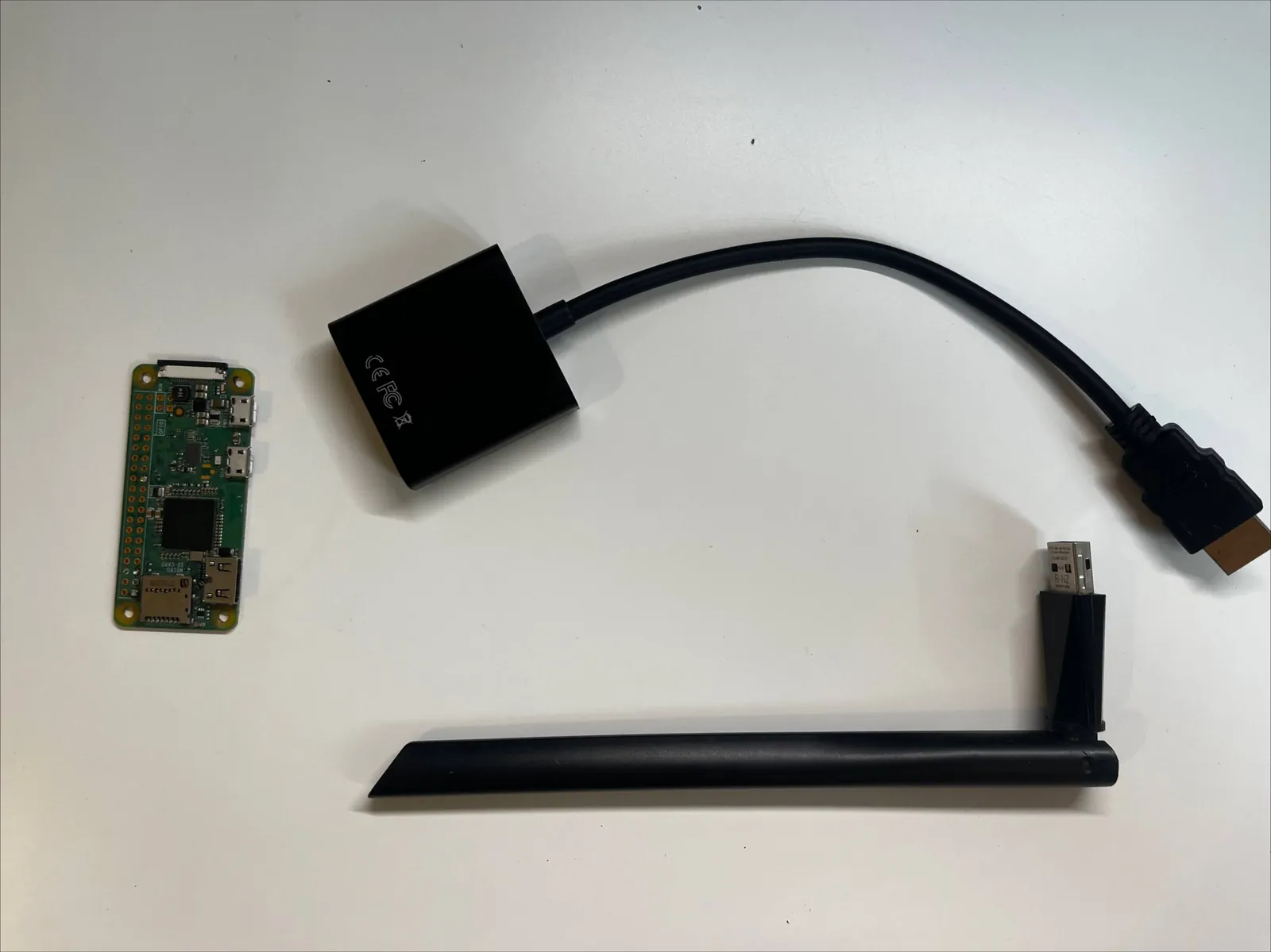 Raspberry Pi Zero W и аксессуары 1