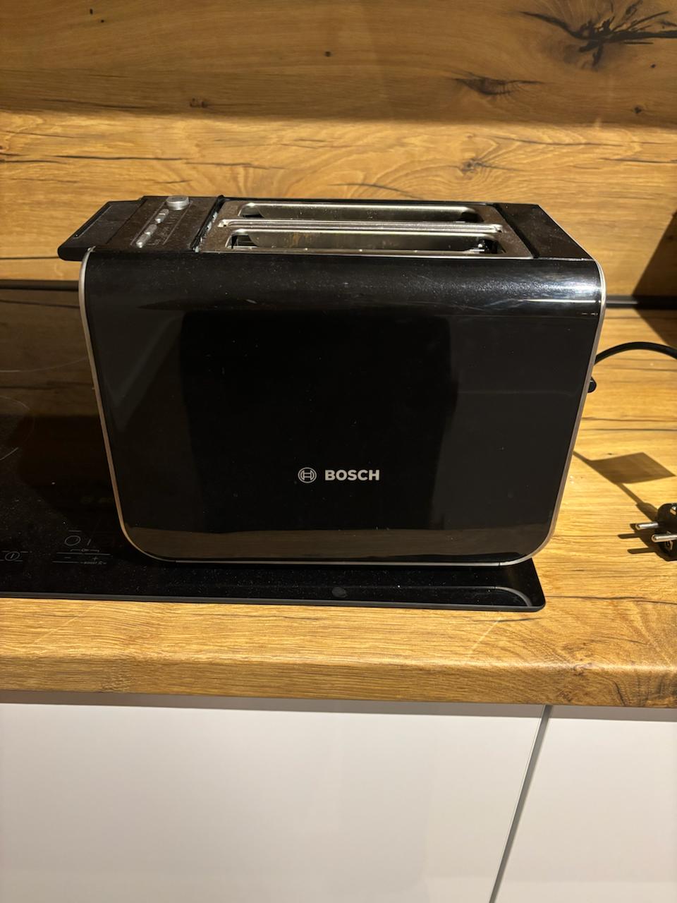 Кофемашина Nespresso и тостер 2