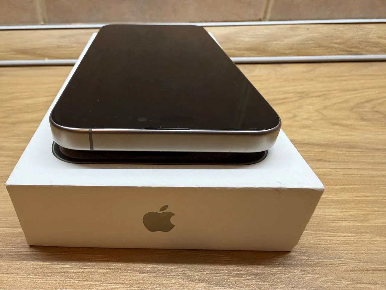 iPhone 15 Pro Max 256GB Новый Белград 4