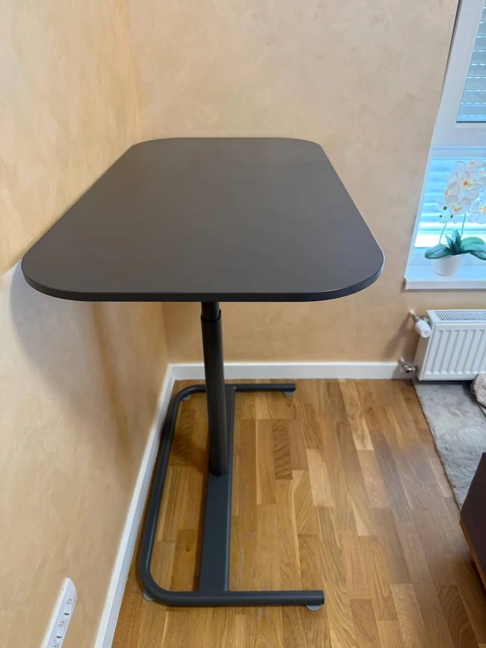 Стол IKEA SEGRARE с регулировкой высоты 2