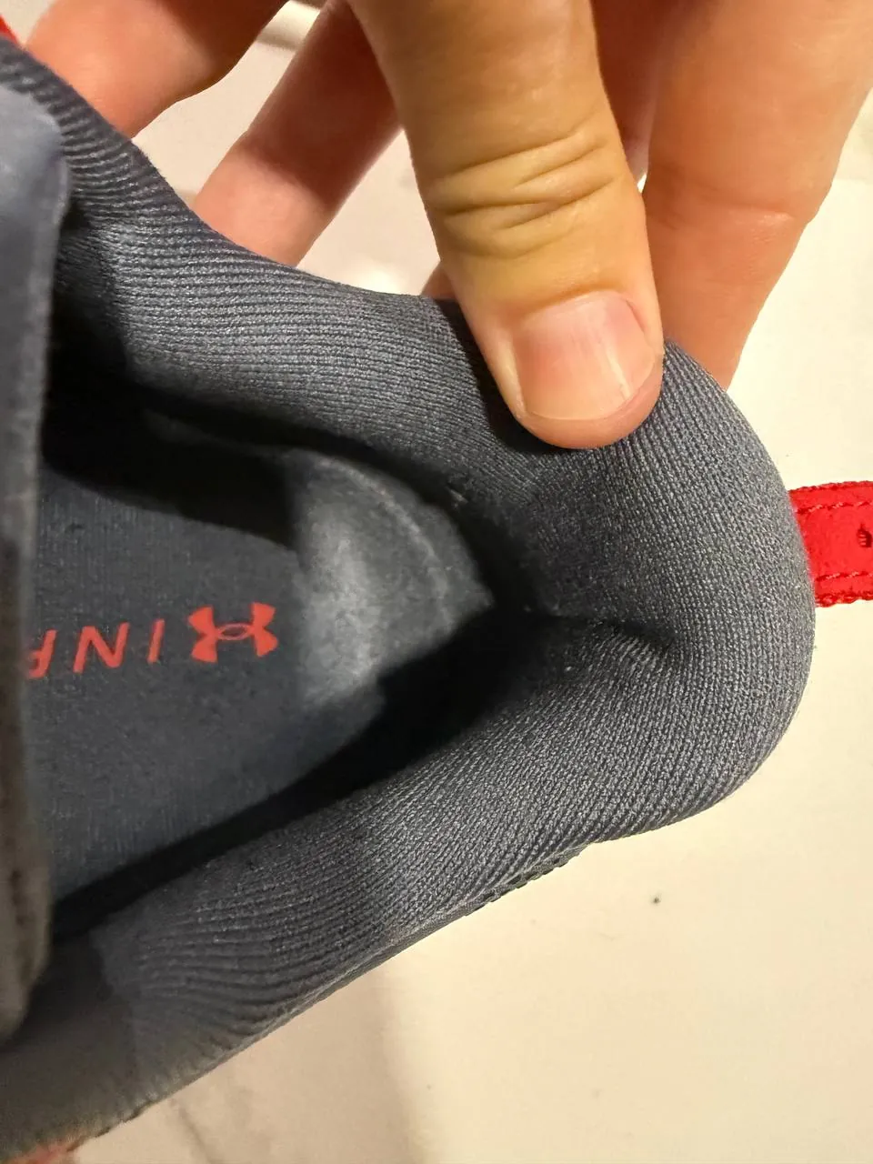 Кроссовки Under Armour и рюкзак UA 3
