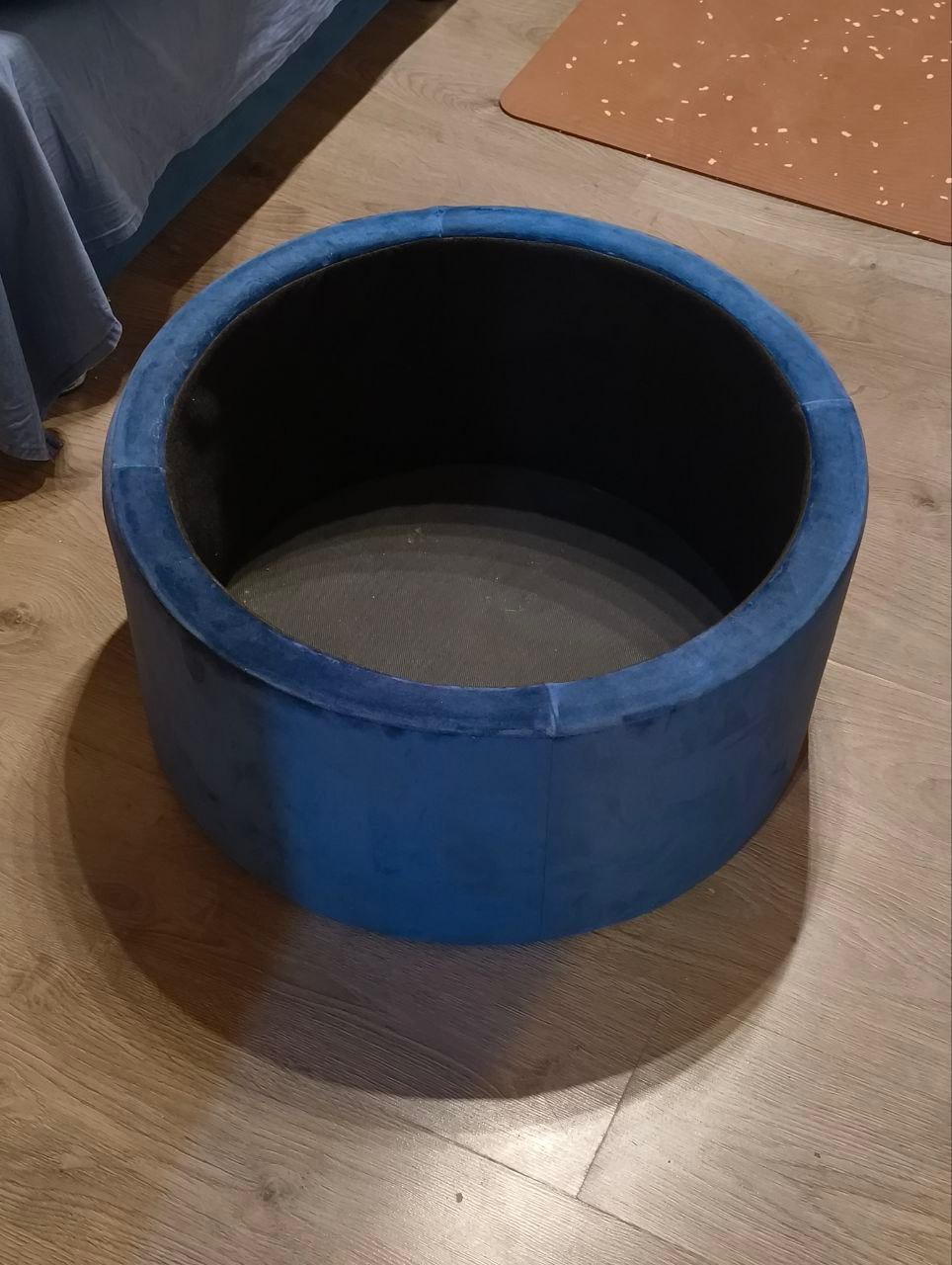 Круглый пуф с местом для хранения 2