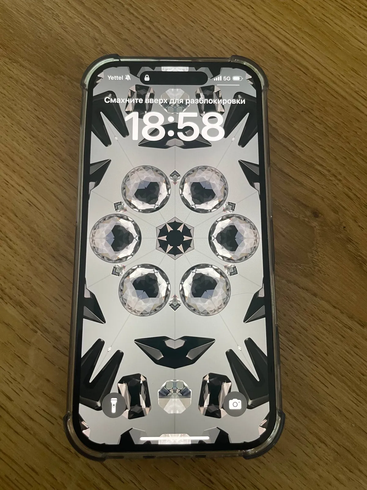 iPhone 16 512GB розовый как новый 2