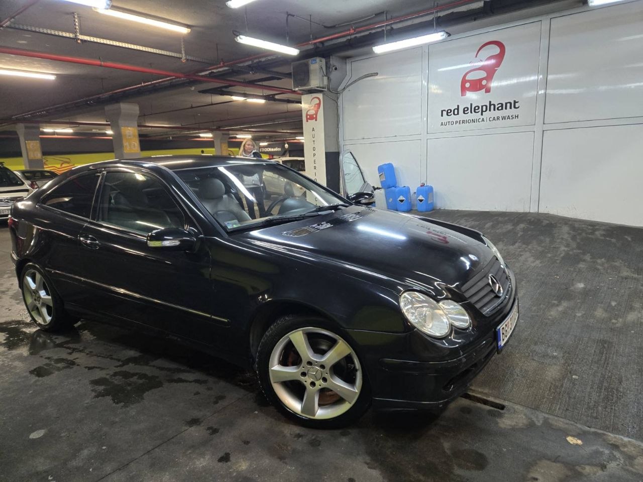 Мерседес Бенц 2005 года 1