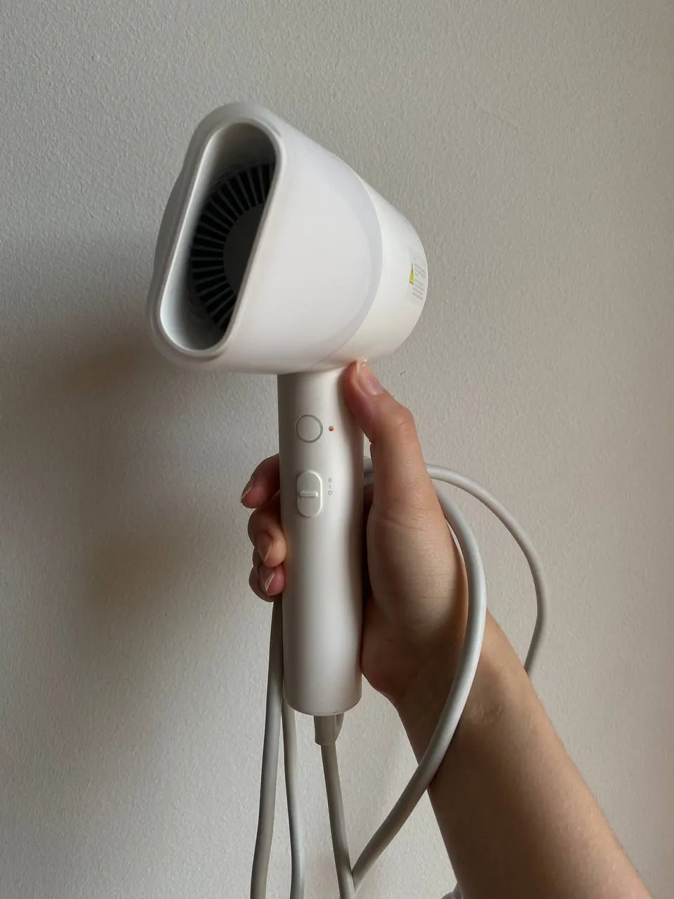 Фен Xiaomi Ionic Hair Dryer H300 1