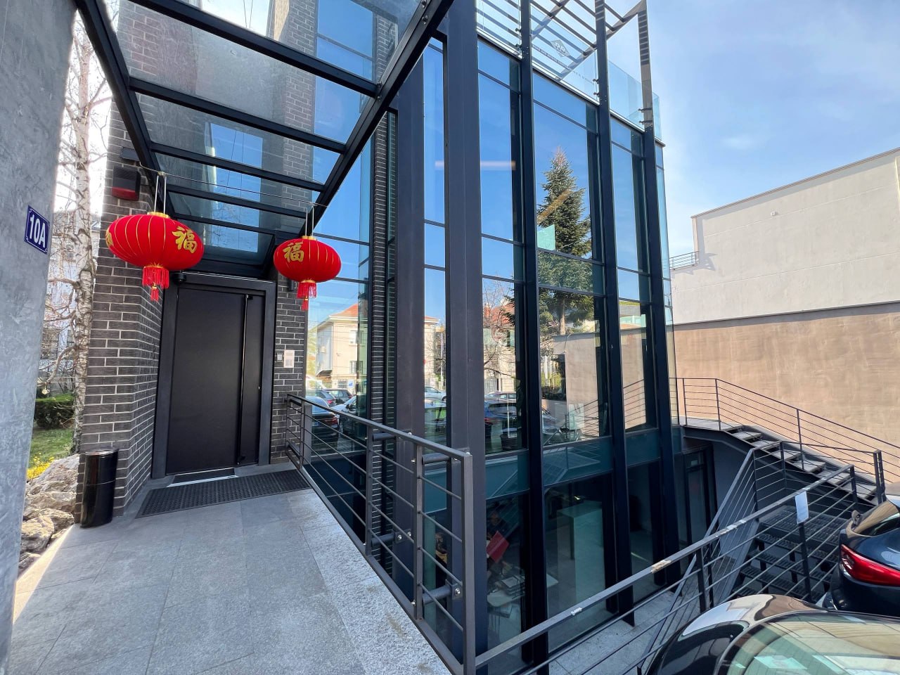 Офисное помещение на Дедине 8