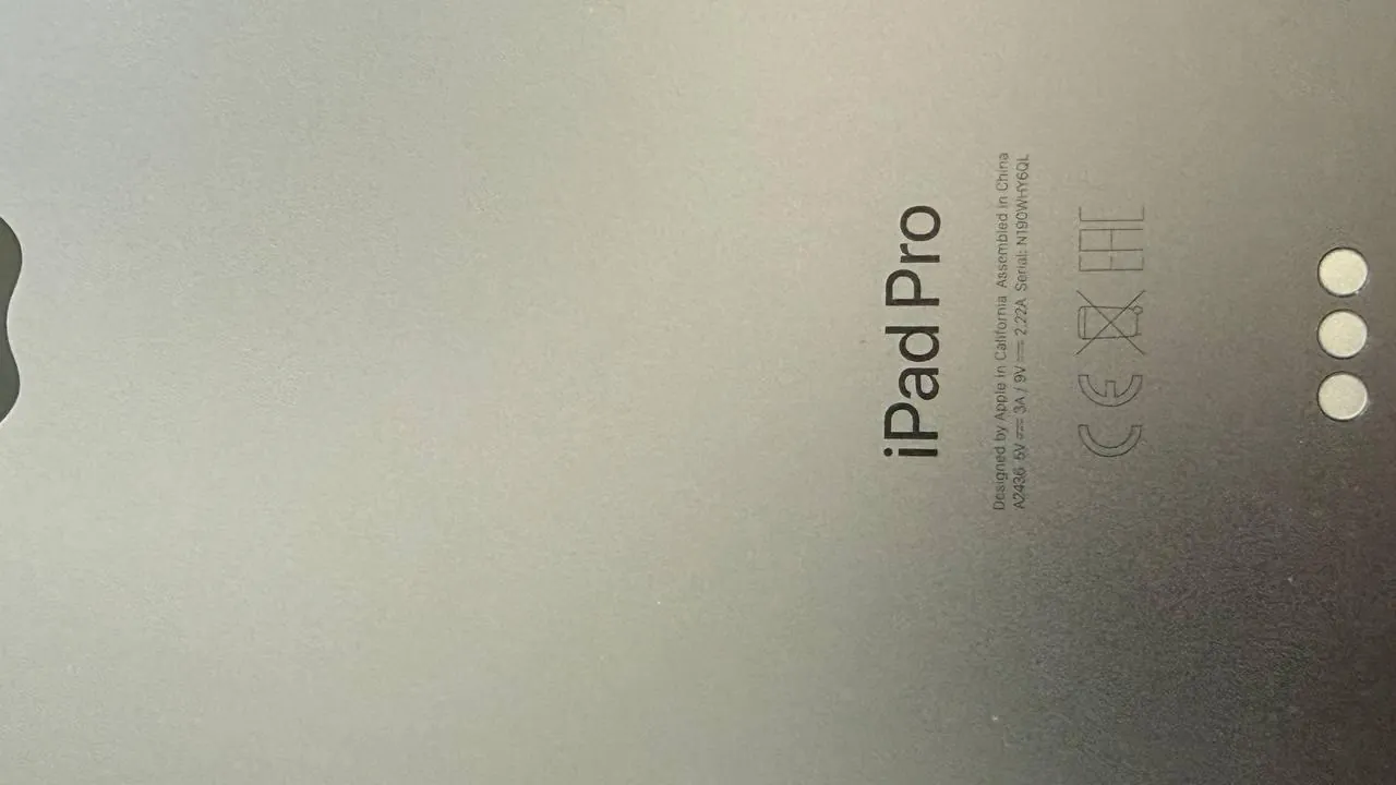 iPad Pro 12.9 M2 Wi-Fi 128GB стилус чехол идеальное 5