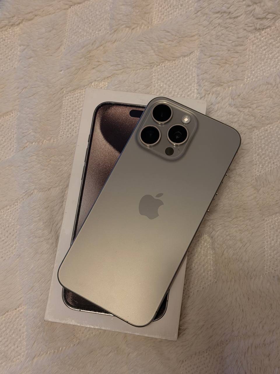 iPhone 15 Pro Max 256Гб 7