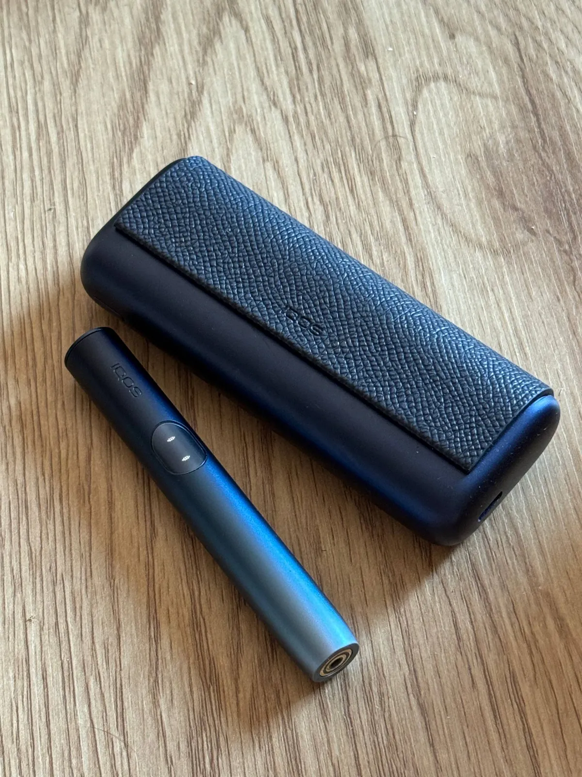 IQOS ILUMA i PRIME Midnight Black 1