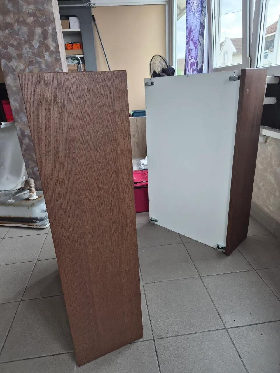 2 полки под кровать MALM из икеи, но можно и под любым другим предметом мебели, где размеры подой... 2