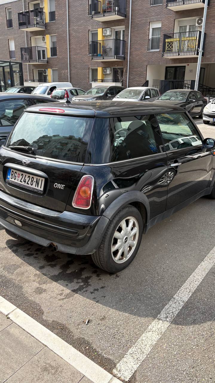 Mini Cooper one 1.6 2