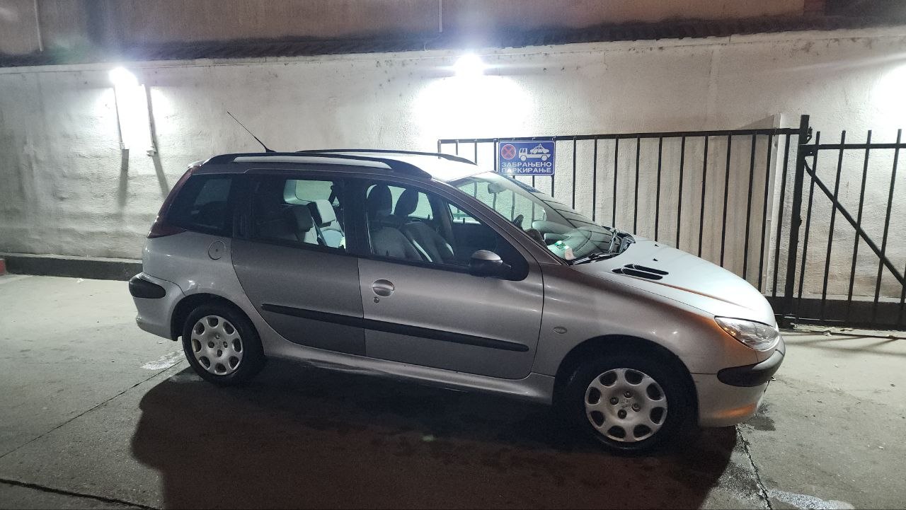 Peugeot 206 SW 4