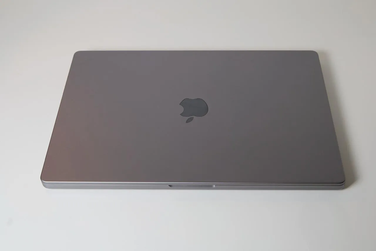 MacBook Pro 16 2021 M1 Pro 32GB 1