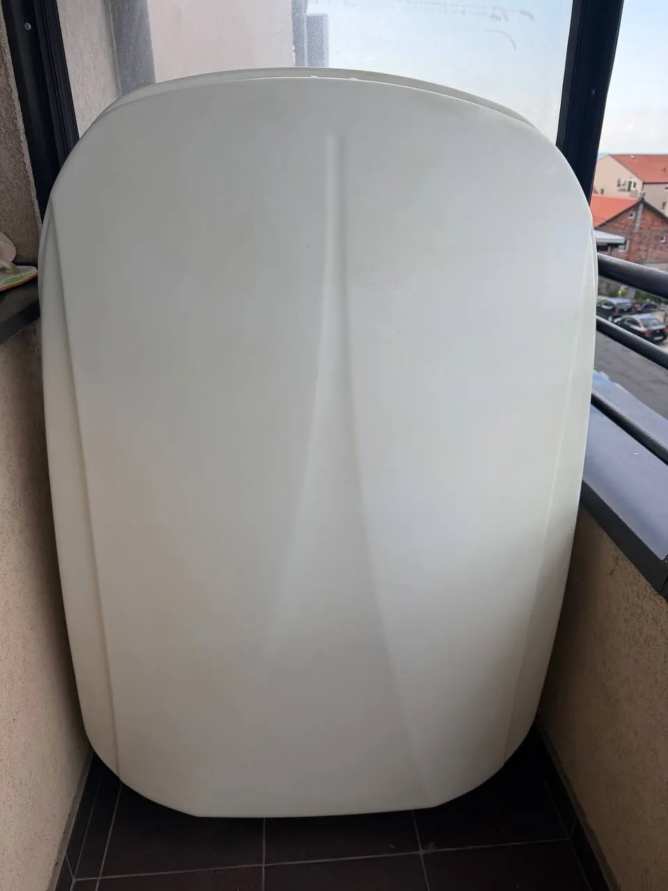 Автобокс 430 л носочки для колёс канистра 5