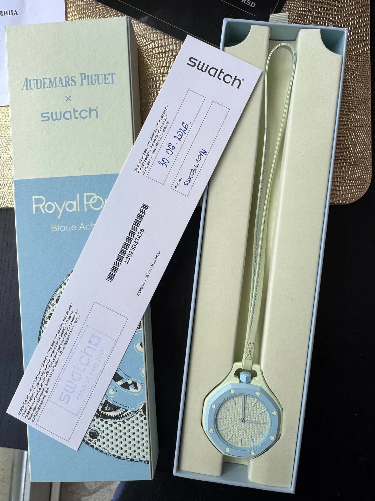 Часы Audemars Piguet × Swatch Royal Pop Blaue Acht новые 1