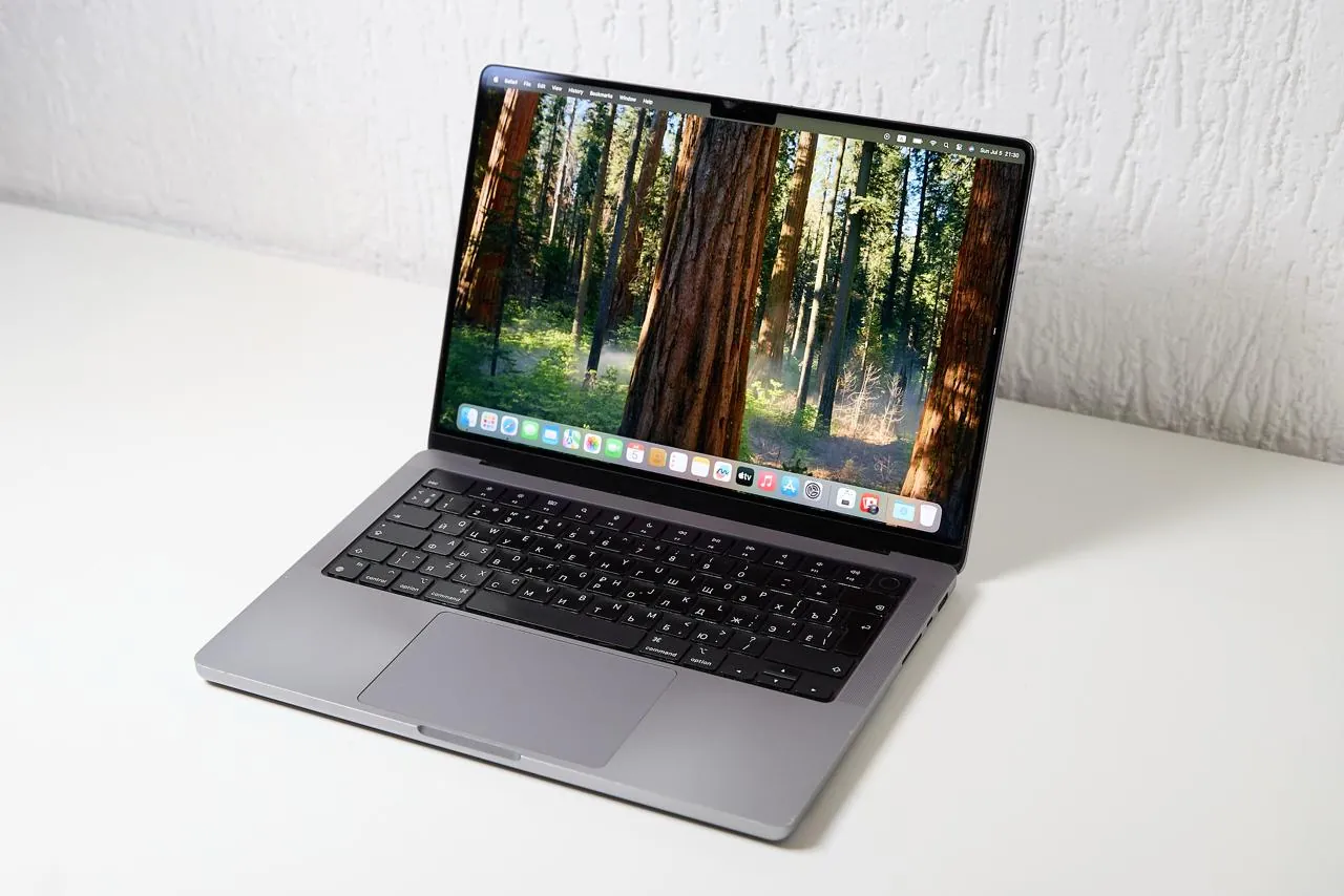 MacBook Pro 14 2021 M1 Pro 16GB 2