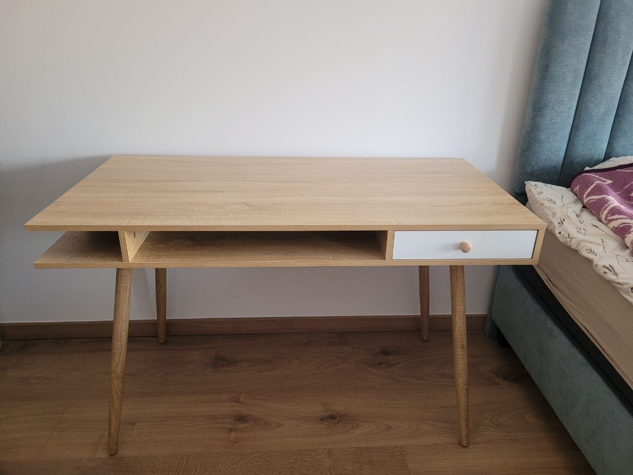 Продаётся новый письменный стол 4