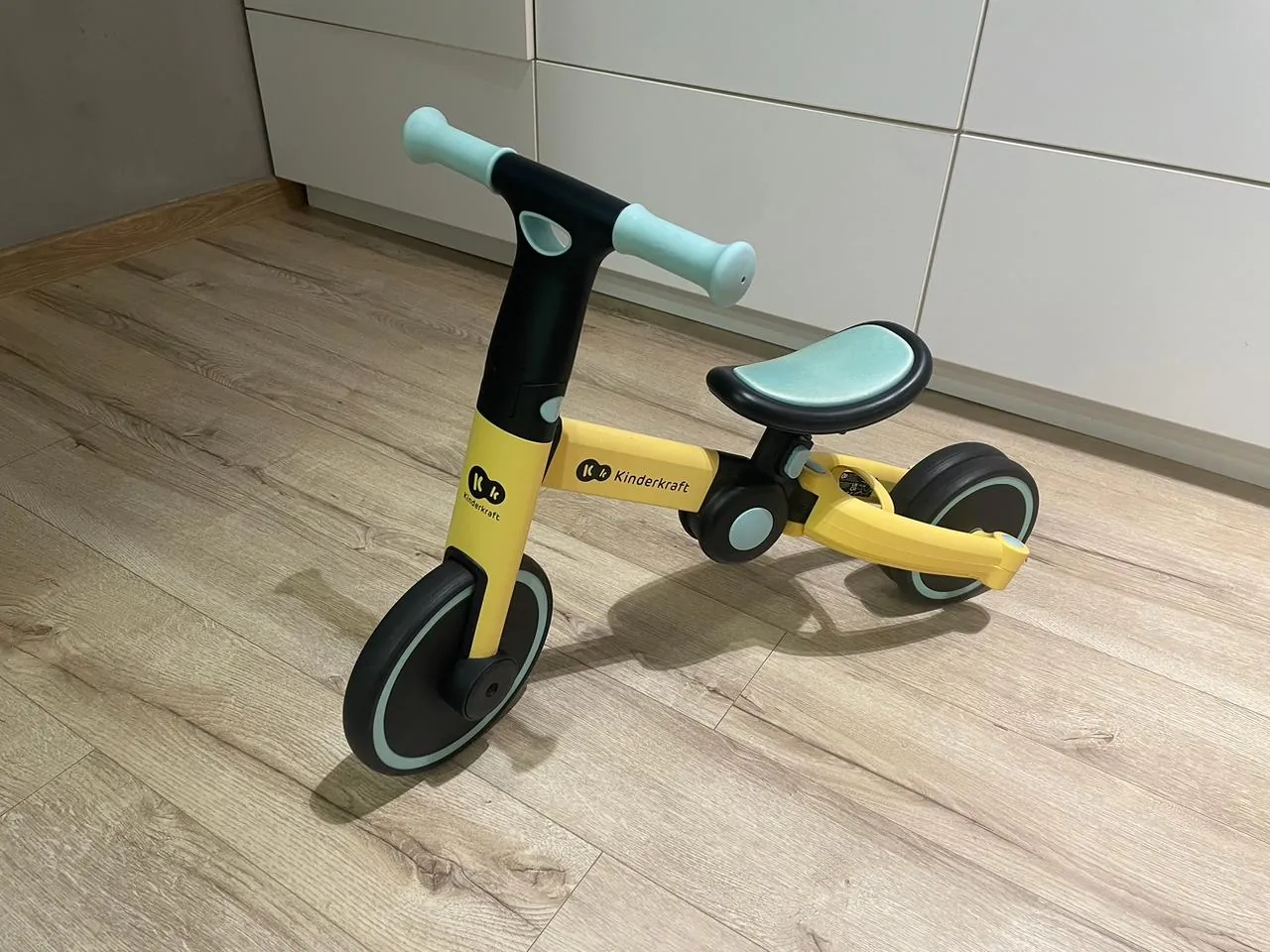 Детский беговел Kinderkraft 3 в 1 1