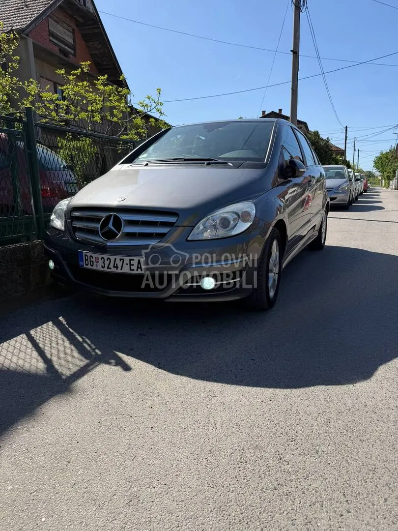 Mercedes-Benz B180 2010 бензин автомат 1