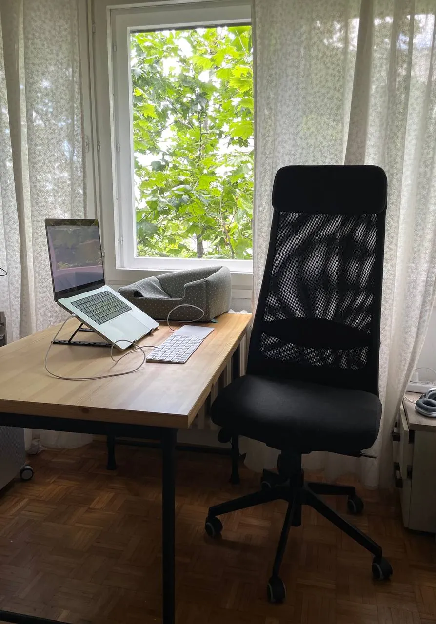 Кресло офисное IKEA MARKUS сетчатая спинка 2